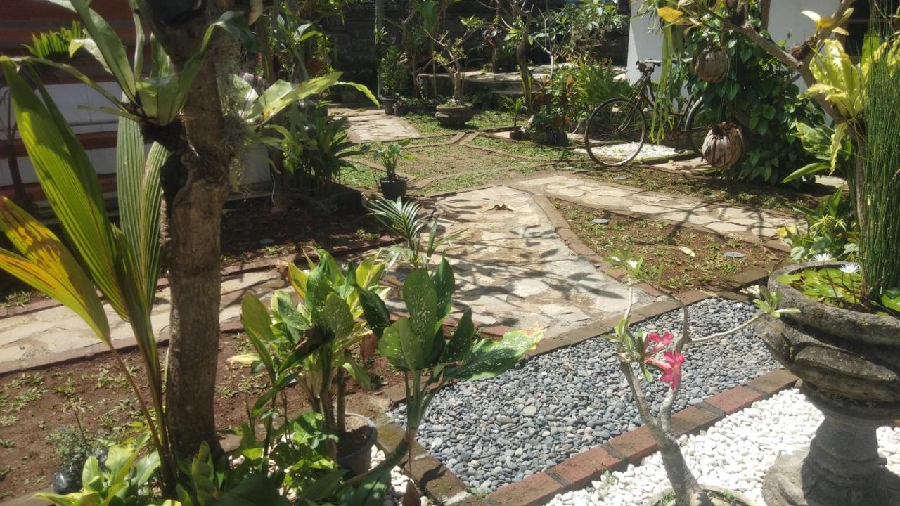 Serongga Guest House Lebih Luaran gambar