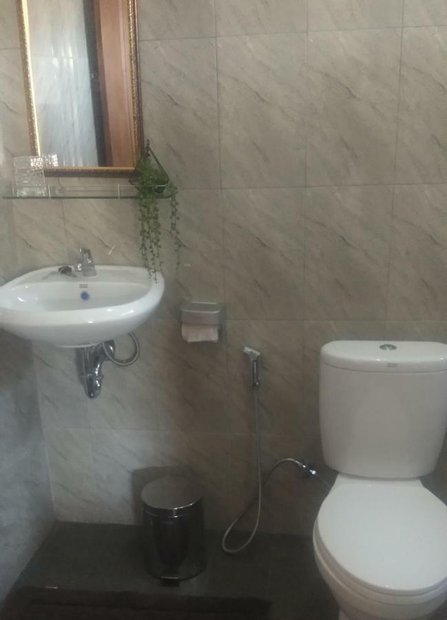 Serongga Guest House Lebih Luaran gambar